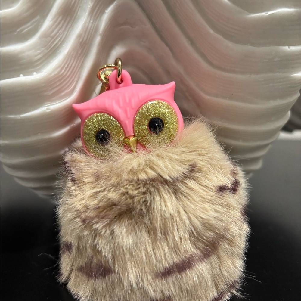 Bath & Body Works Pink Fuzzy Owl Pocketbac Holder